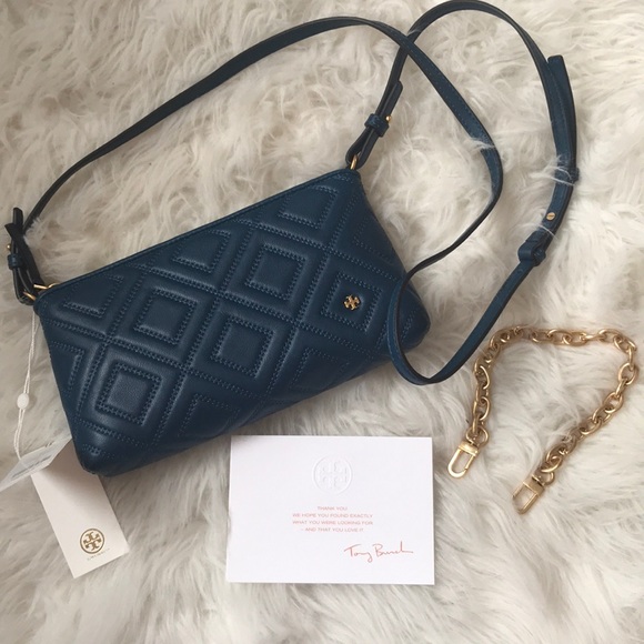 Tory Burch Handbags - Tory Burch Quilted Fleming Crossbody Bag
